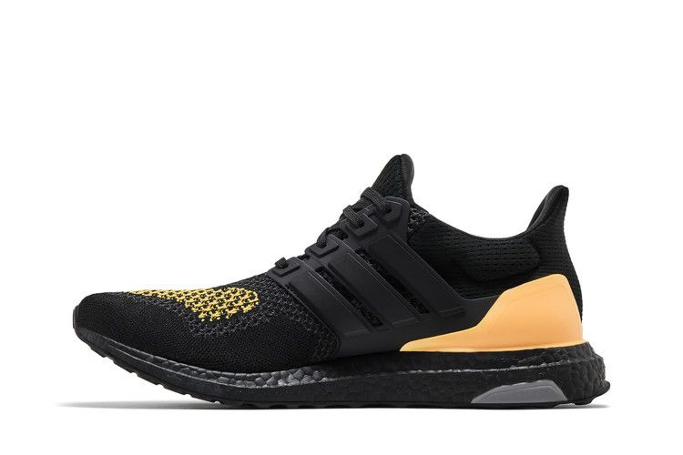 Кроссовки adidas UltraBoost 1.0 'Black Spark'