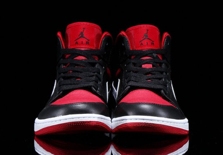 Кроссовки Air Jordan 1 Mid 'Black Gym Red'