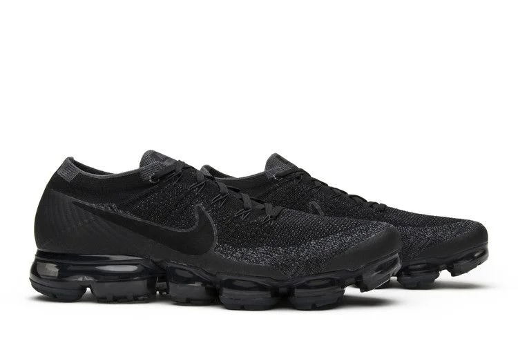 Krossovki-Nike-Air-VaporMax-Triple-Black-7