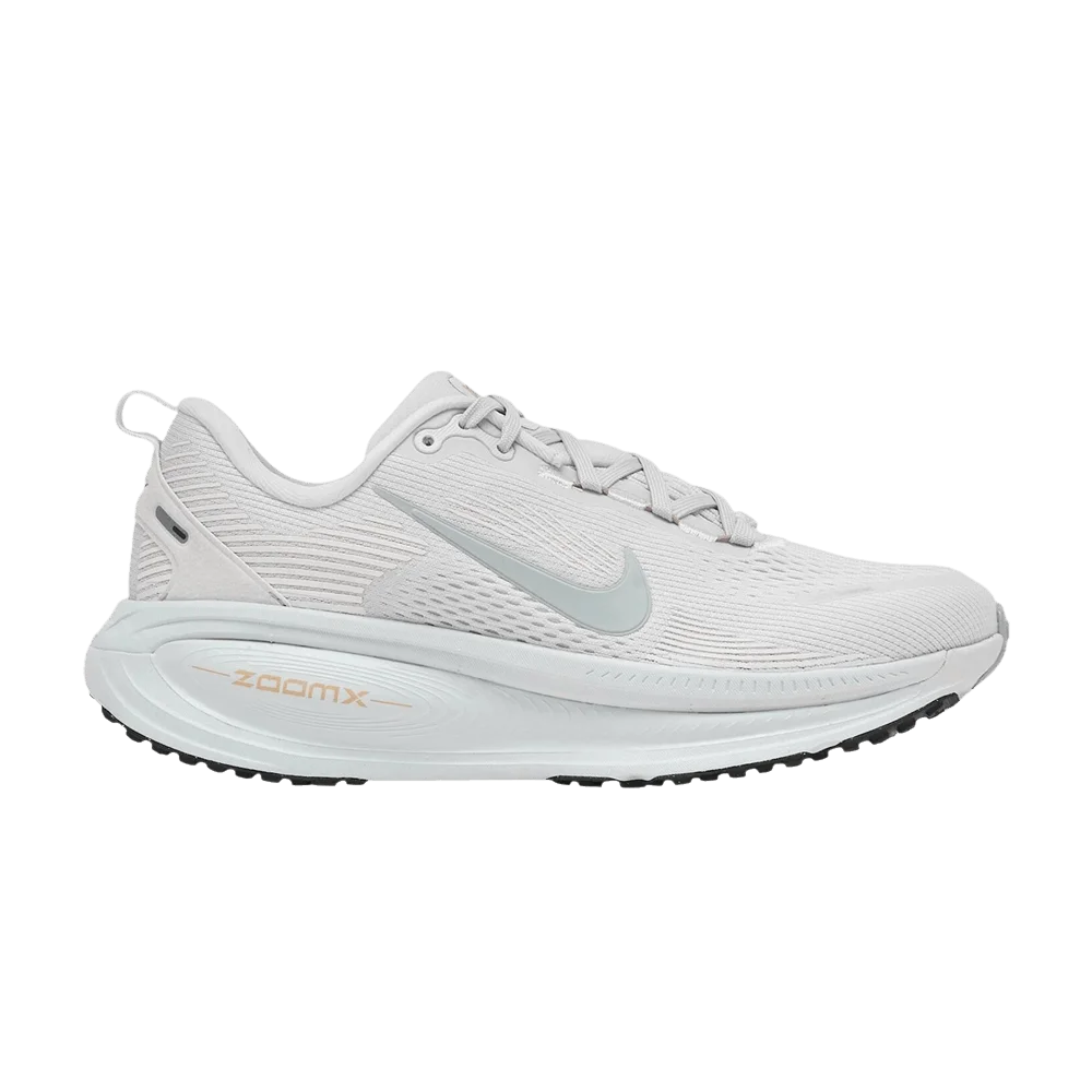 Krossovki-Nike-Wmns-Vomero-18-Vast-Grey-Summit-White