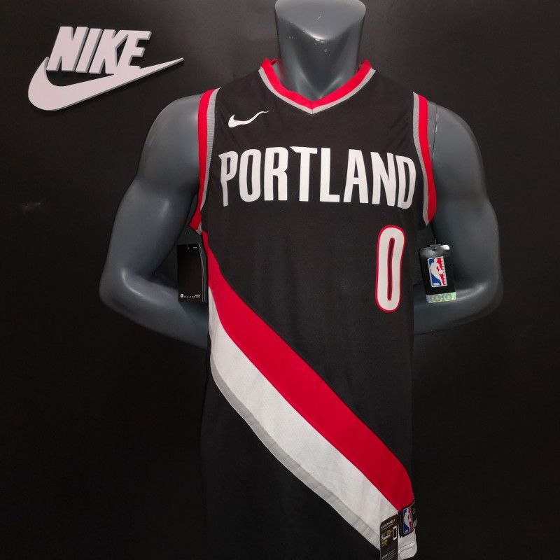 2017-18-Damian-Lillard-Portland-Trail-Blazers-0-Icon-Black-1