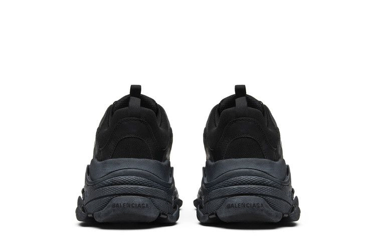 Кроссовки Balenciaga Triple S Sneaker 'Triple Black' 2018