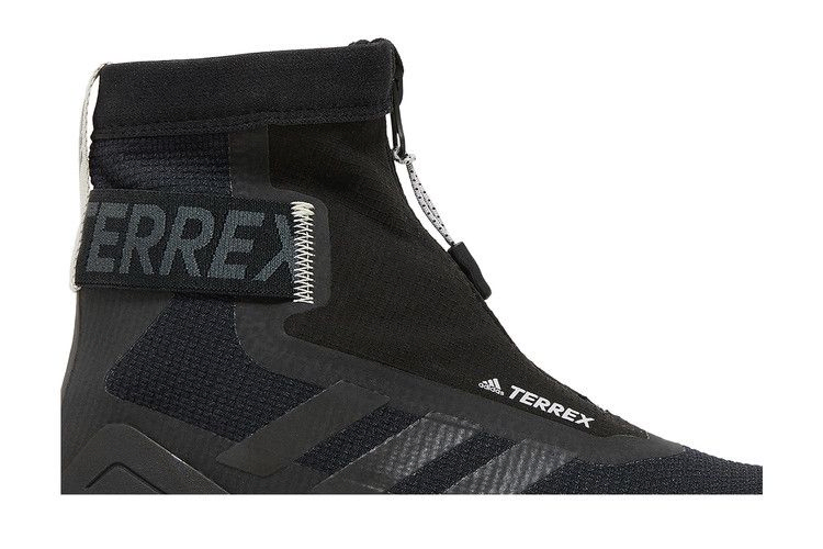 Кроссовки Adidas Wmns Terrex Free Hiker Cold.Rdy 'Core Black'