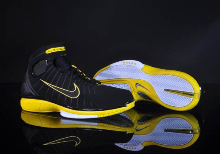 air-zoom-huarache-2k4-511425-007_03