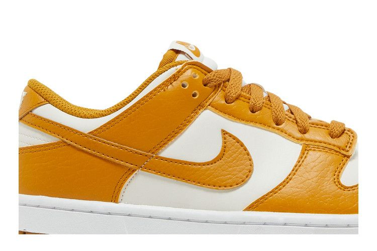Кроссовки Nike Wmns Dunk Low Next Nature 'Gold Phantom'