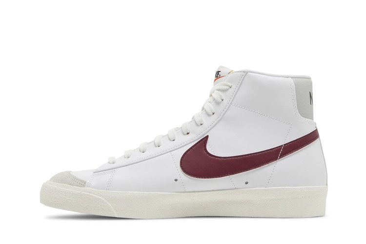 blazer-mid-77-vintage-white-dark-beetroot-bq6806-120_02