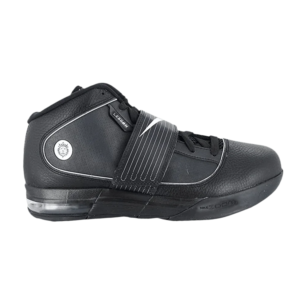 Krossovki-Nike-LeBron-Zoom-Soldier-4-TB-Black
