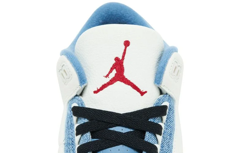 levi-s-x-air-jordan-3-retro-sail-ir0912-400_10