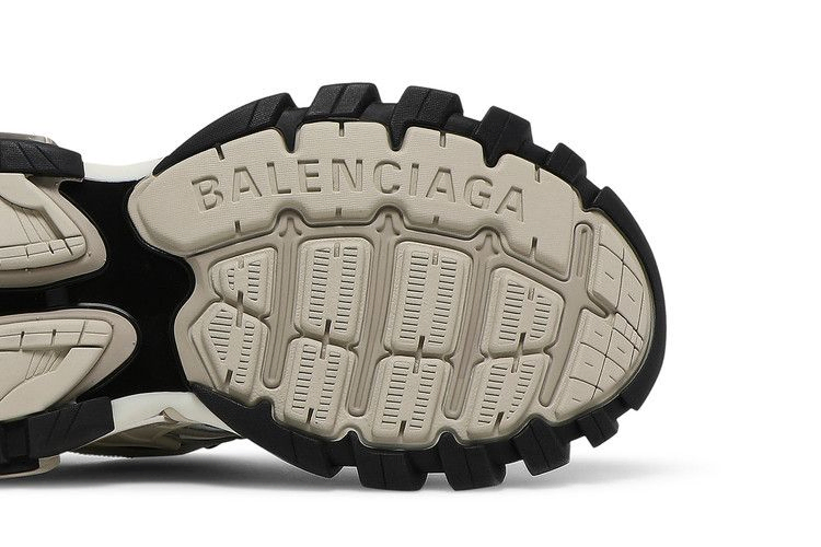 Кроссовки Balenciaga Track.2 Sneaker 'Beige Black'
