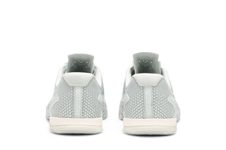 Krossovki-Nike-Wmns-Metcon-4-Silver-Guava-5