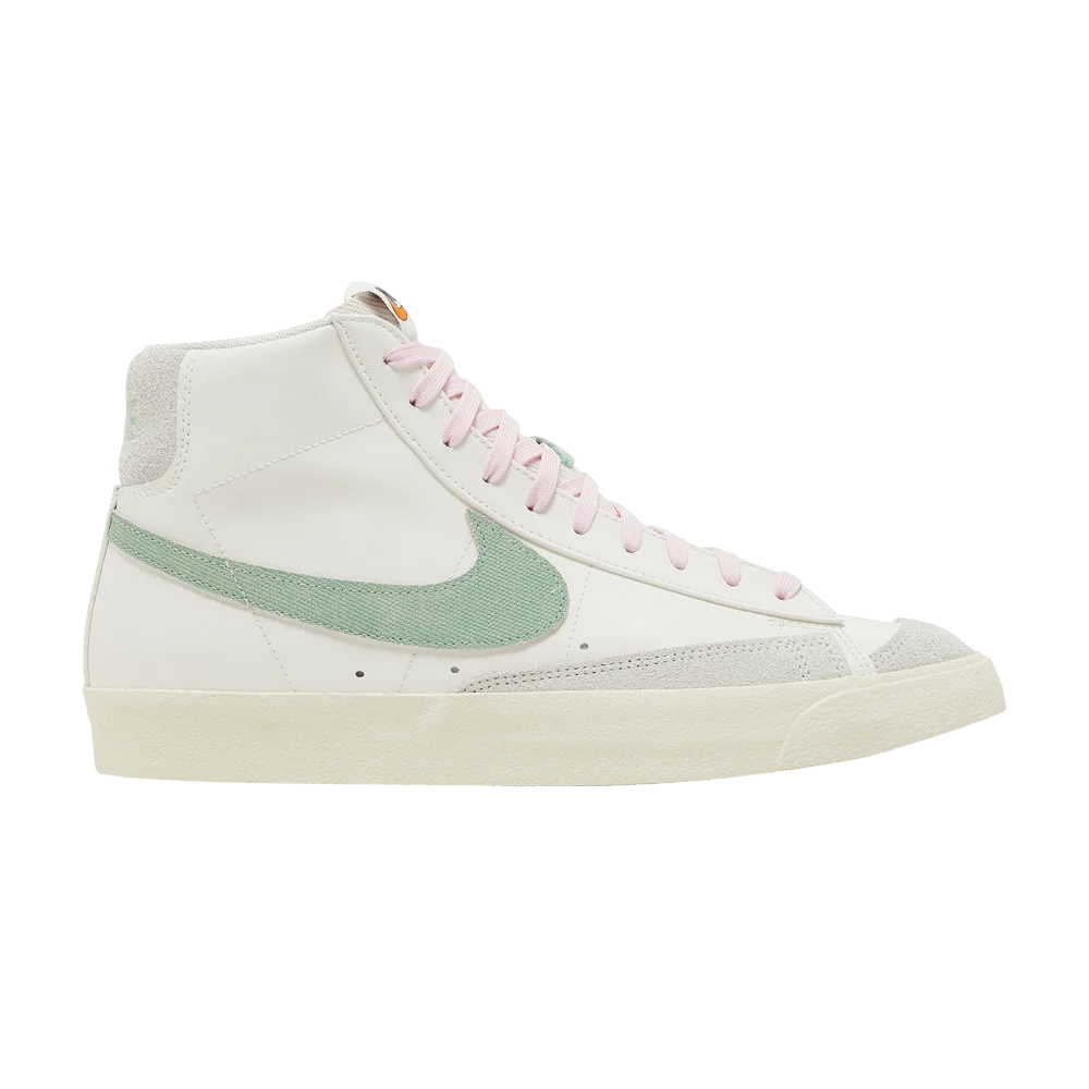 Krossovki-Nike-Blazer-Mid-77-Premium-Certified-Fresh-Sail-Enamel-Green