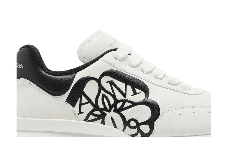 Krossovki-Alexander-McQueen-Sprint-Runner-White-Black-1-1
