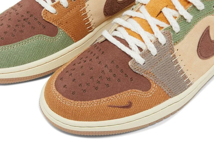 Krossovki-Zion-Williamson-x-Air-Jordan-1-Retro-Low-OG-Voodoo-8