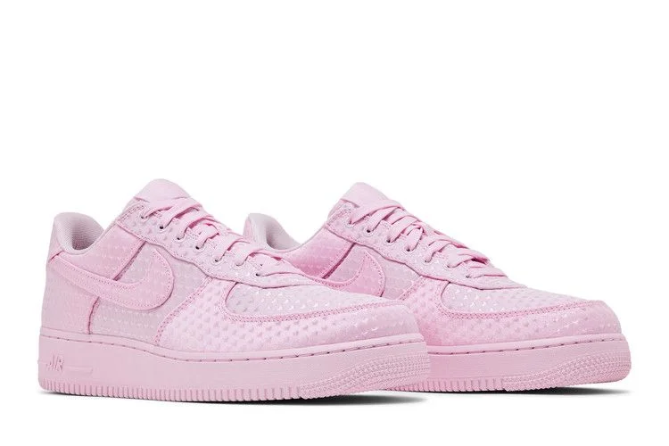 Krossovki-Wmns-Nike-Air-Force-1-Low-Valentines-Day-Pink-Foam-2026-7