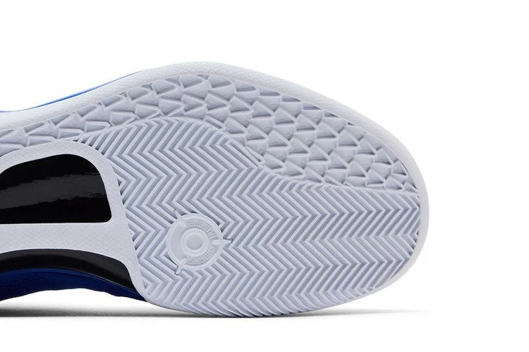 Krossovki-Nike-Kobe-8-Protro-TB-Promo-Game-Royal-4