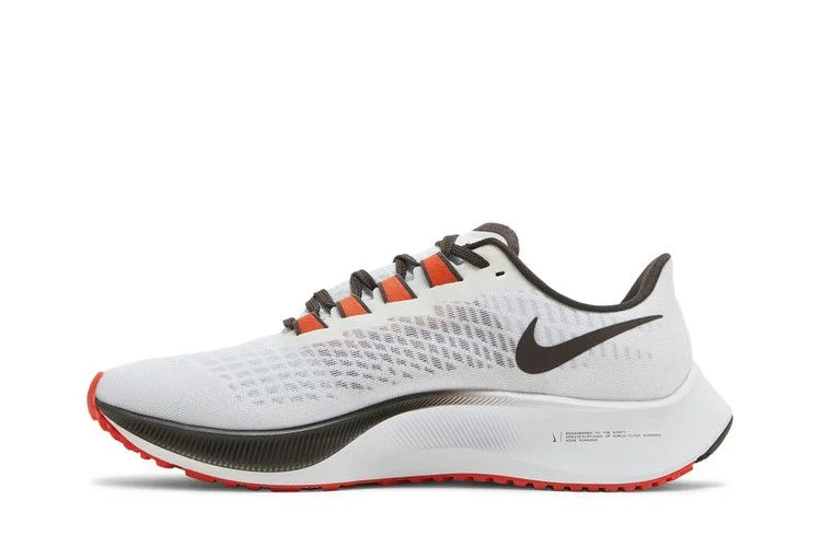 Krossovki-Nike-Air-Zoom-Pegasus-37-Cleveland-Browns-2