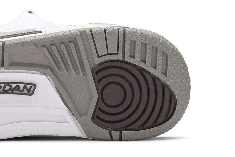 Кроссовки A Ma Maniére x Air Jordan 3 Retro SP TD 'Raised By Women'