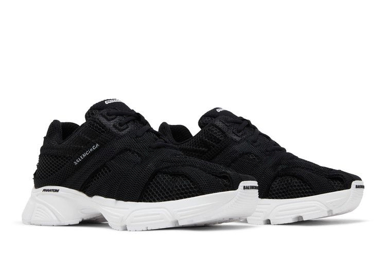 balenciaga-phantom-sneaker-black-white-678869-w2e96-1090_07