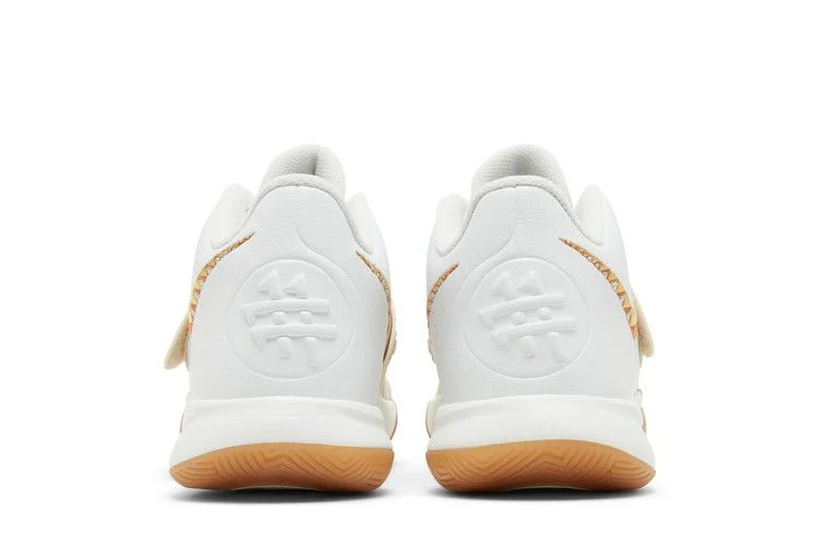 Кроссовки Nike Kyrie Flytrap 3 'White Metallic Gold Gum'