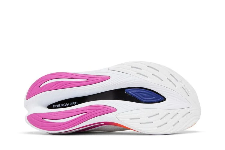 Кроссовки New Balance Wmns FuelCell SuperComp Trainer 'White Blue Magenta'