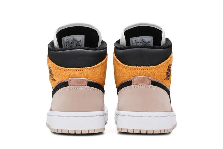 Кроссовки Wmns Air Jordan 1 Mid SE 'Particle Beige'