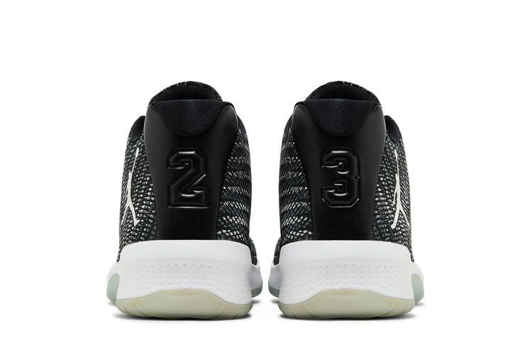jordan-b-fly-881444-010_05