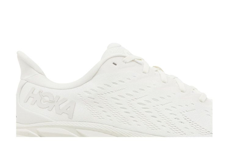 clifton-8-triple-white-1119393-wwh_01