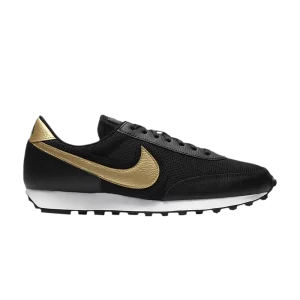 wmns-daybreak-black-metallic-gold-dc9213-001-300x300