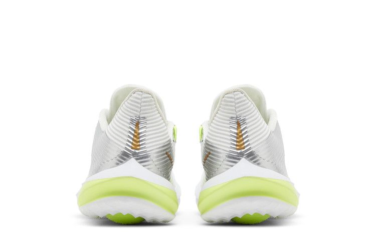 Кроссовки Nike Future Speed GS 'Chrome Metallic Gold'