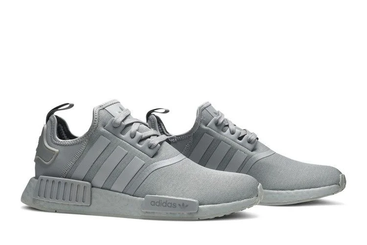 Krossovki-adidas-NMD_R1-Triple-Grey-7
