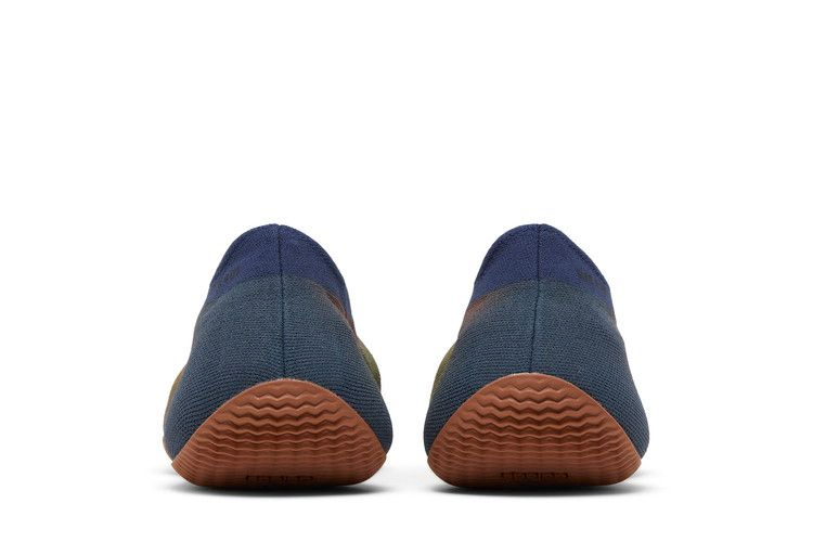 Кроссовки adidas Yeezy Knit Runner 'Fade Indigo'