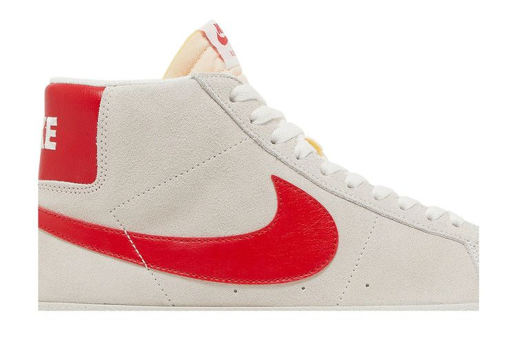 Кроссовки Nike Zoom Blazer Mid SB 'White University Red'