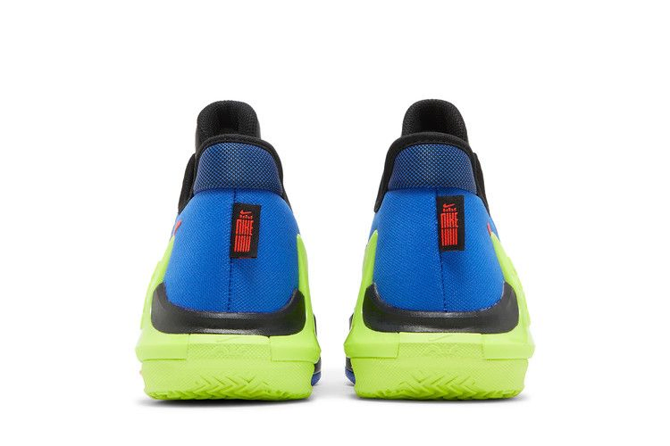 Кроссовки Nike LeBron Witness 6 GS 'Hyper Royal Bright Crimson'