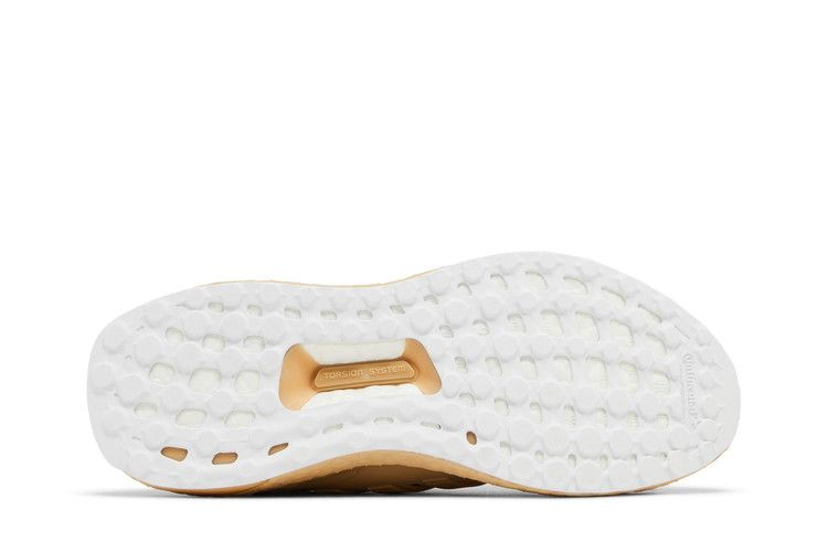 Кроссовки Adidas Wmns UltraBoost 5.0 DNA 'Magic Beige'