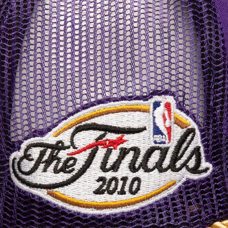 Бейсболка Mitchell & Ness Purple Los Angeles Lakers Golden Champs Trucker Snapback Hat