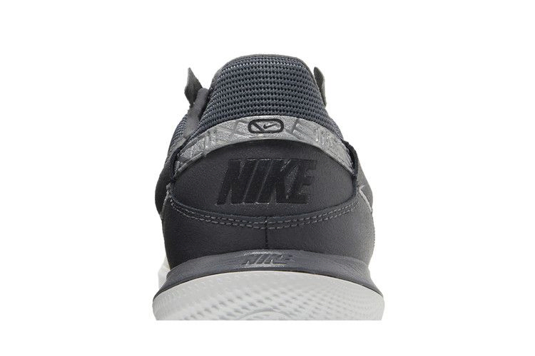 Кроссовки Nike Streetgato 'White Dark Grey'