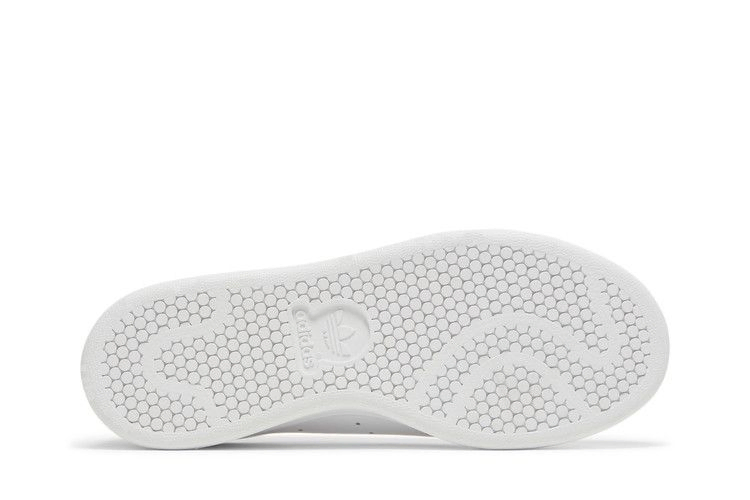 dover-street-market-x-stan-smith-white-dsmstanwht_03