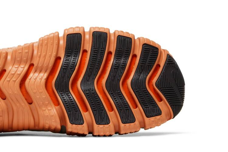 Кроссовки Nike Free Metcon 5 'Mica Green Campfire Orange'