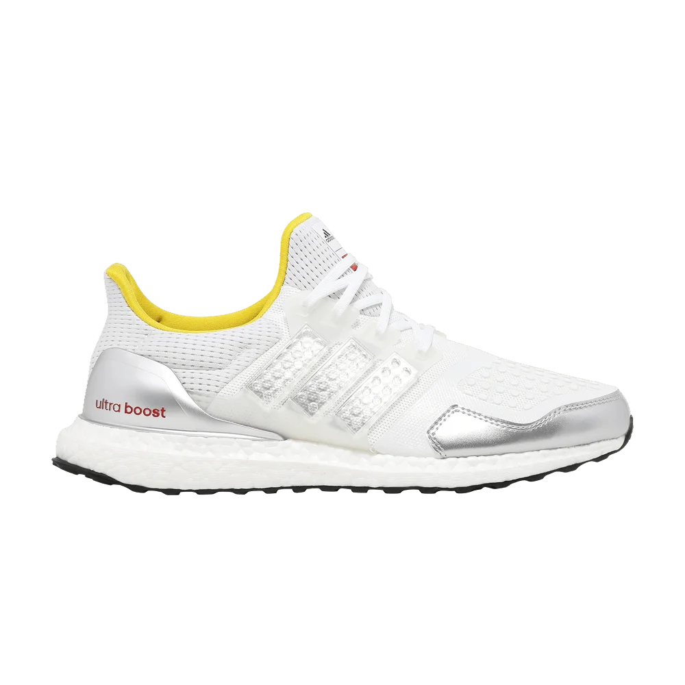 Krossovki-LEGO-x-adidas-UltraBoost-DNA