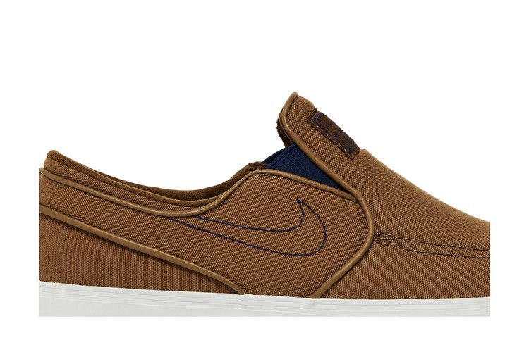 zoom-stefan-janoski-slip-canvas-sb-light-british-tan-831749-200_01