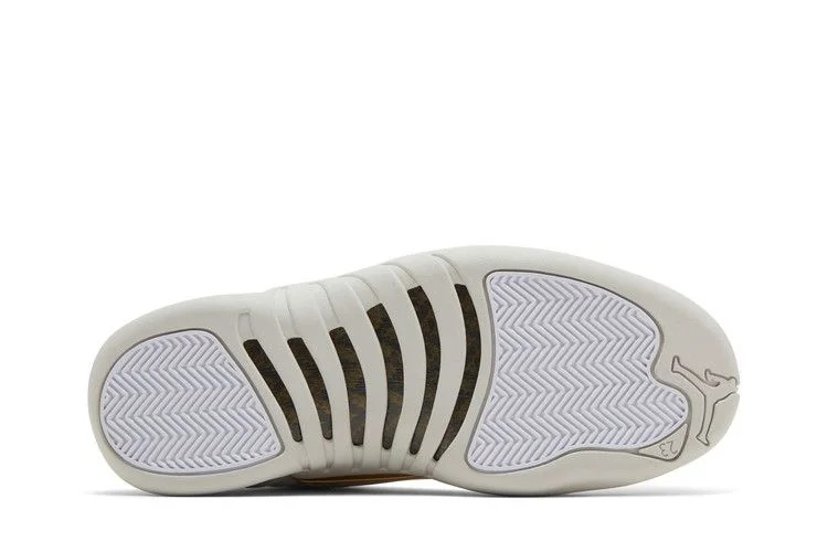 Кроссовки Wmns Air Jordan 12 Retro 'Phantom'