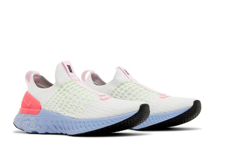 wmns-react-phantom-run-flyknit-2-confetti-fd0879-001_07