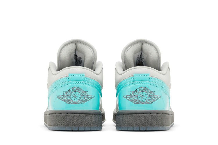 Кроссовки Wmns Air Jordan 1 Low SE 'Polaroid'