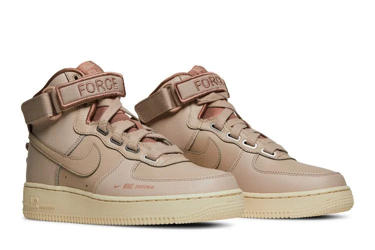 Krossovki-Nike-Wmns-Air-Force-1-High-Utility-Pink-7