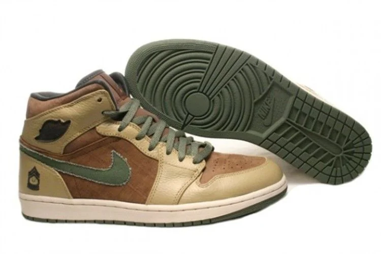 Krossovki-Air-Jordan-1-Retro-Armed-Forces-1