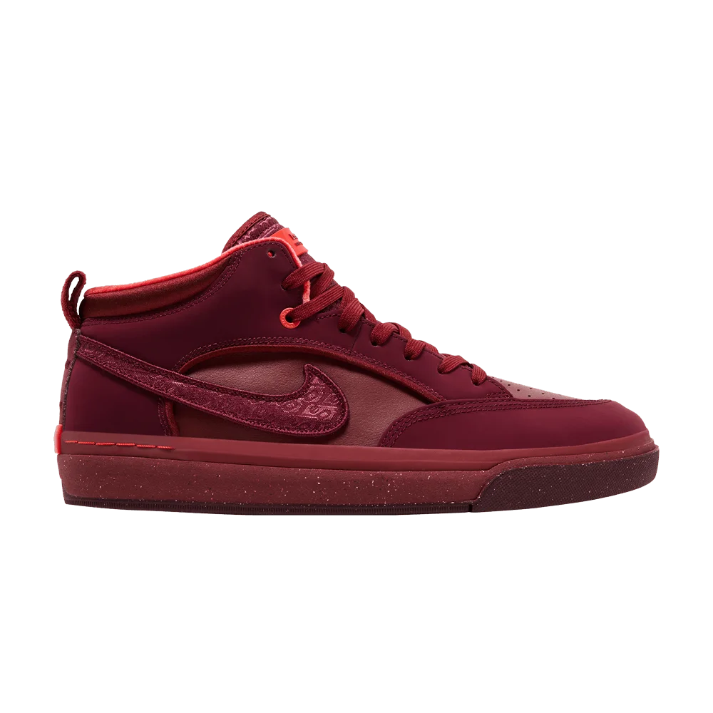 Krossovki-Nike-React-Leo-SB-Dark-Beetroot