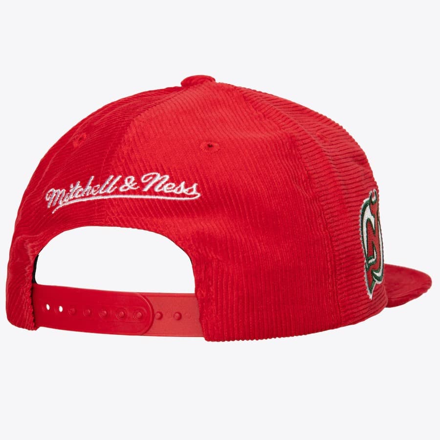Бейсболка Mitchell & Ness Red New Jersey Devils All Directions Vintage Snapback Hat