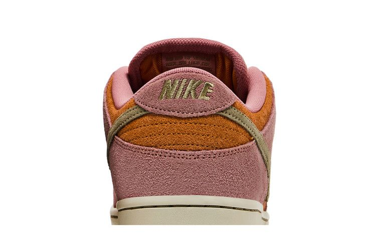 Кроссовки Nike Dunk Low SB 'Red Stardust'