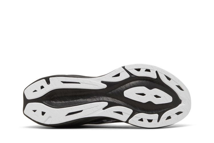 Кроссовки ASICS Novablast 3 'Black White'