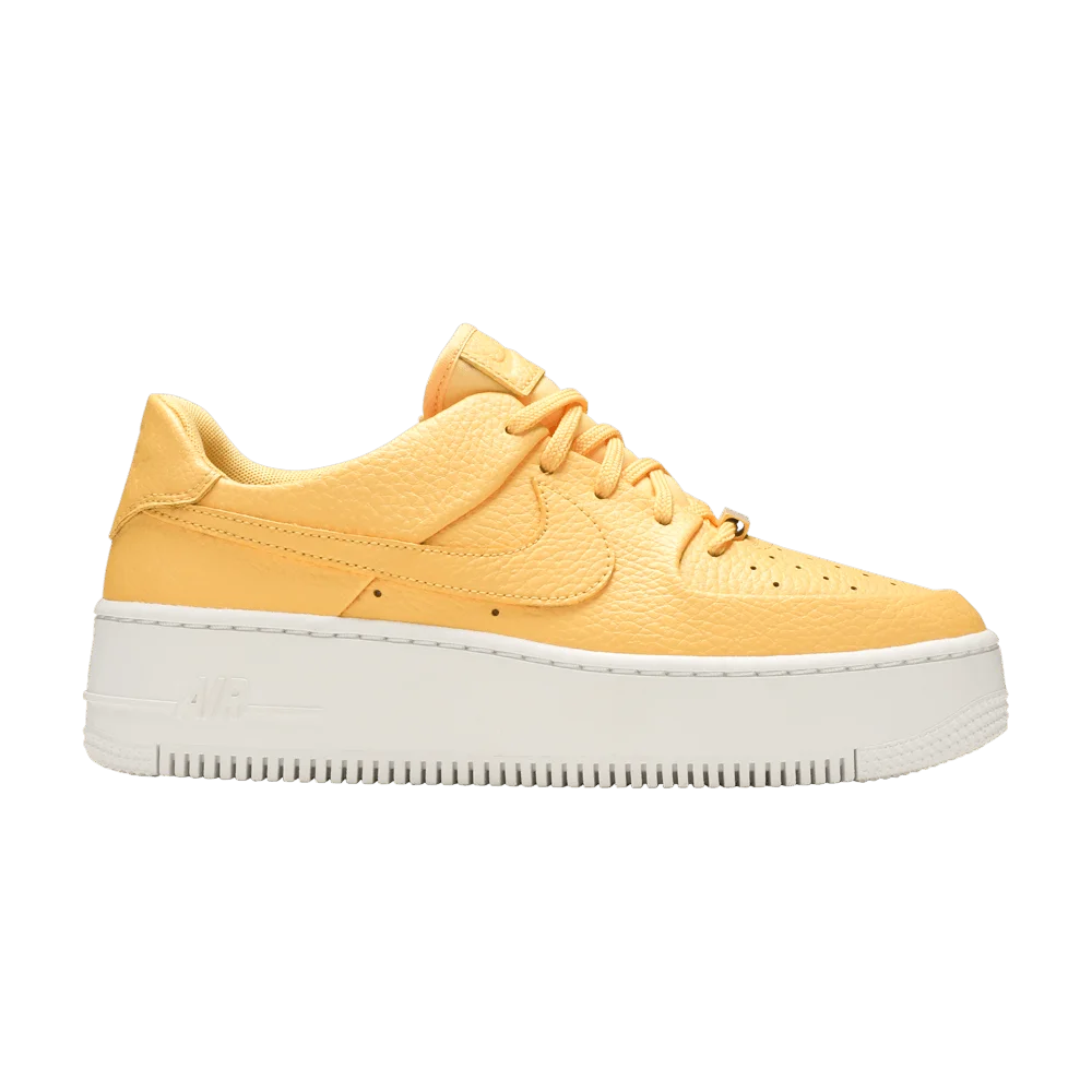Кроссовки Nike Wmns Air Force 1 Sage Low 'Topaz Gold'